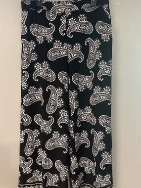 New York & Company Black and White Paisley Pants